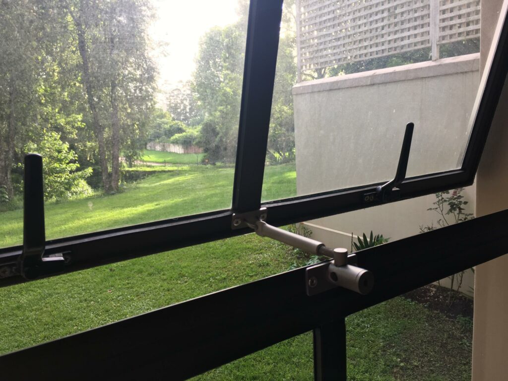 locklatch window restrictor on metal window